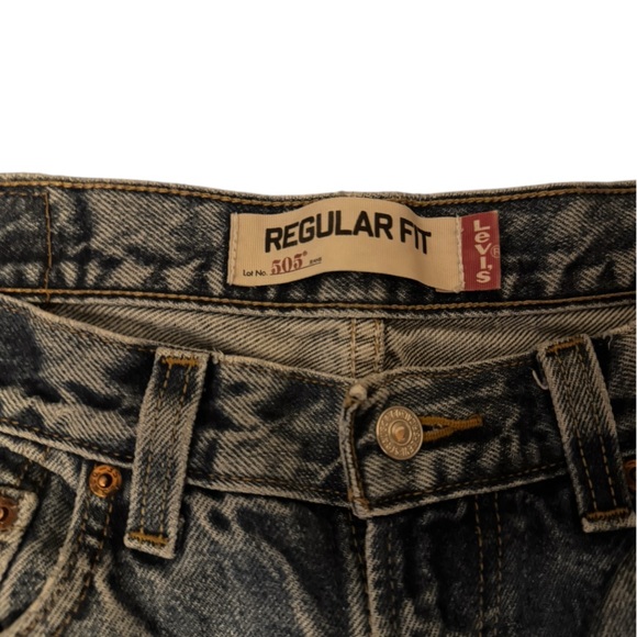 Levi Women's 505 Straight Jeans size W:33 L:32 - Picture 4 of 8